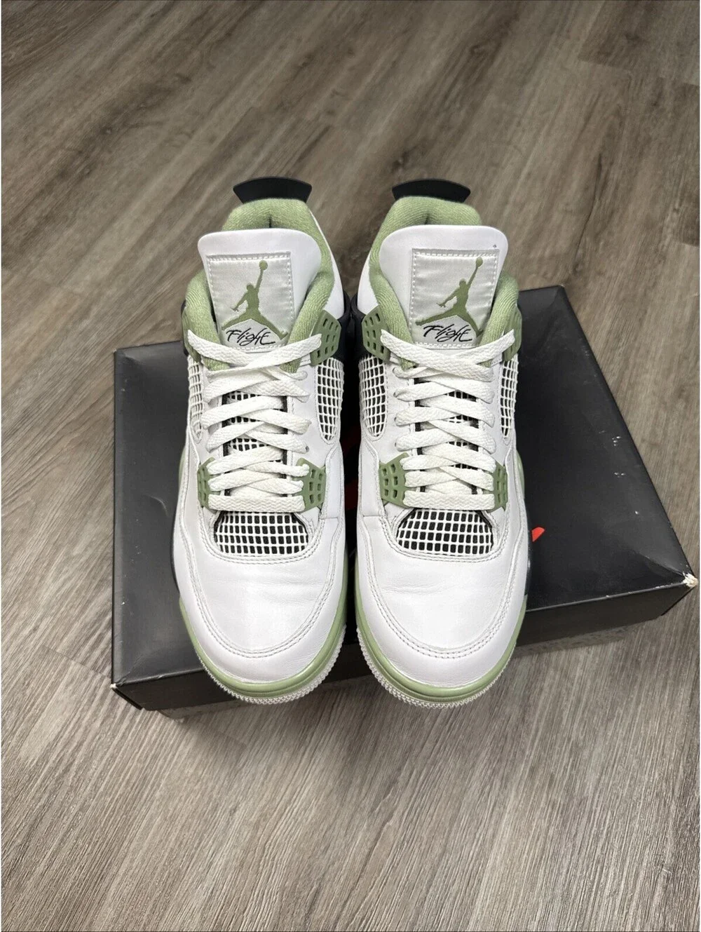 Size 10W/8.5M - Jordan 4 Retro Mid Seafoam W (CLEAN!)